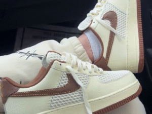 Premium Cream & Brown Mesh Sneakers – Stylish Air Sole Casual Shoes for Men & Women (Luxury Streetwear Edition) 🤍🤎👟🔥